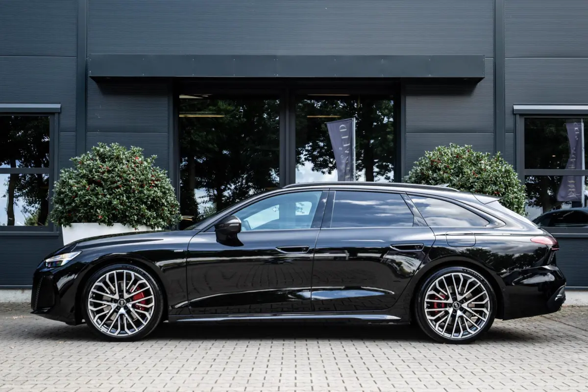 2.0 e-hybrid quattro S edition Competition