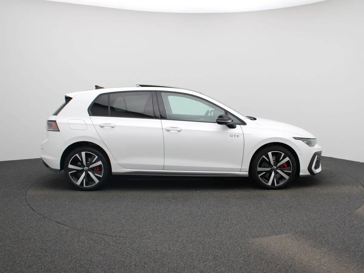 1.5 eHybrid GTE 272 PK | DEMO | PANORAMADAK | 360 CAMERA | HEAD-UP | SFEERVERLICHTING | STOELVERWARMING | STUURVERWARMING | IQ LIGHT | APPLE CARPLAY - ANDROID AUTO | DIGITALE COCKPIT PRO | K