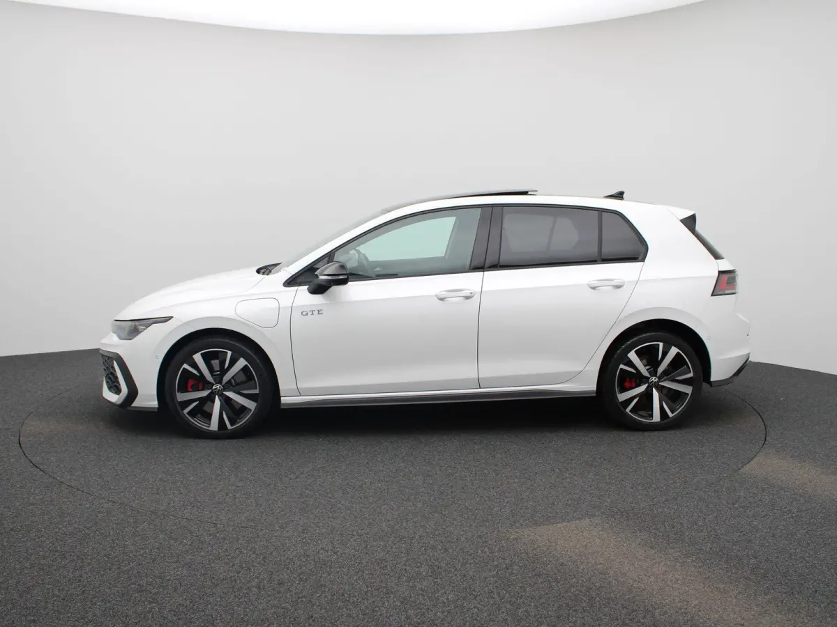 1.5 eHybrid GTE 272 PK | DEMO | PANORAMADAK | 360 CAMERA | HEAD-UP | SFEERVERLICHTING | STOELVERWARMING | STUURVERWARMING | IQ LIGHT | APPLE CARPLAY - ANDROID AUTO | DIGITALE COCKPIT PRO | K