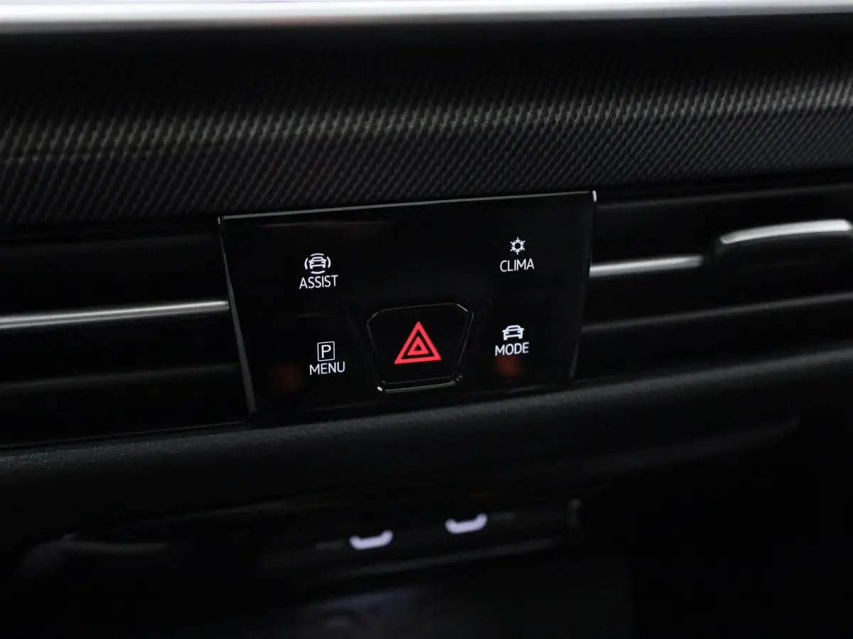 1.5 eHybrid GTE 272 PK | DEMO | PANORAMADAK | 360 CAMERA | HEAD-UP | SFEERVERLICHTING | STOELVERWARMING | STUURVERWARMING | IQ LIGHT | APPLE CARPLAY - ANDROID AUTO | DIGITALE COCKPIT PRO | K