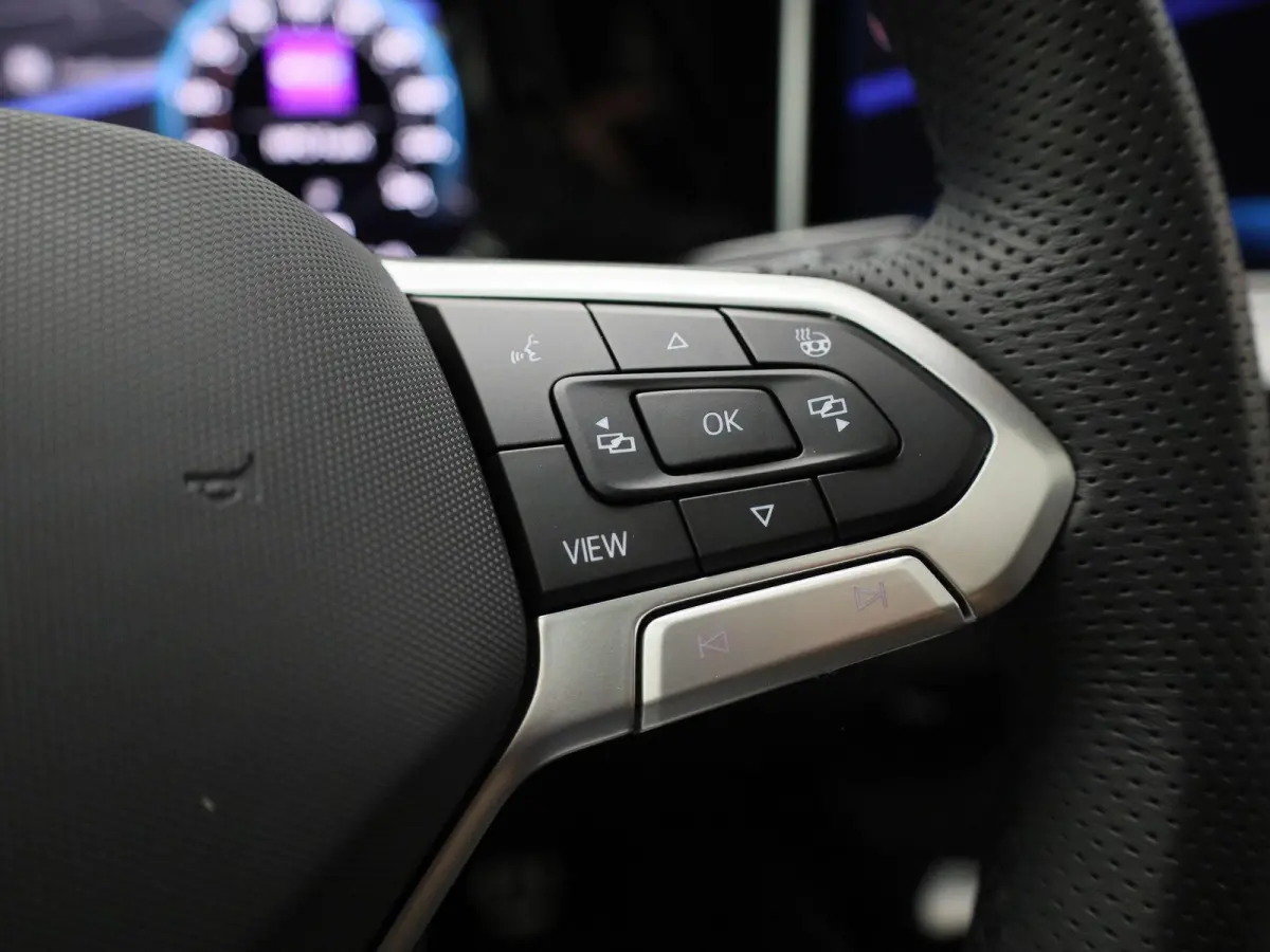 1.5 eHybrid GTE 272 PK | DEMO | PANORAMADAK | 360 CAMERA | HEAD-UP | SFEERVERLICHTING | STOELVERWARMING | STUURVERWARMING | IQ LIGHT | APPLE CARPLAY - ANDROID AUTO | DIGITALE COCKPIT PRO | K