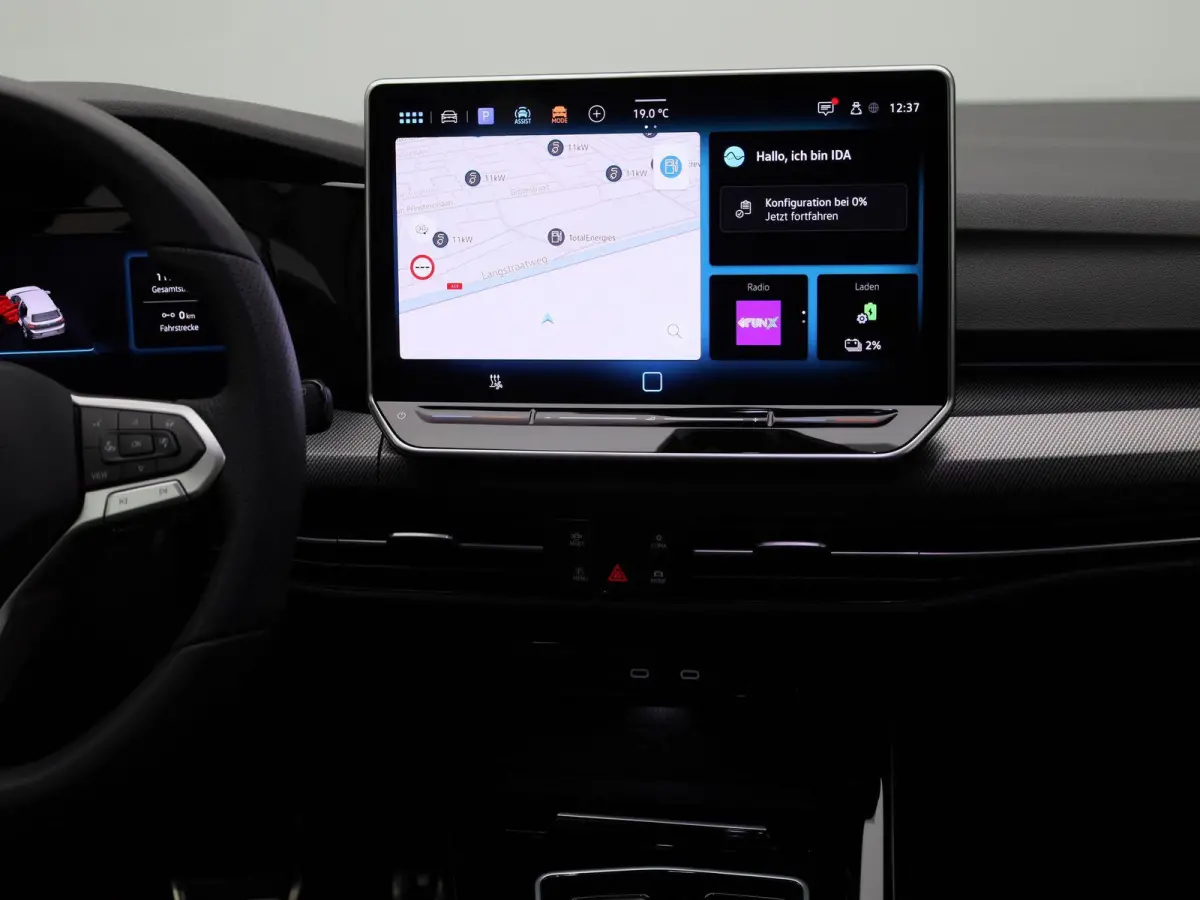 1.5 eHybrid GTE 272 PK | DEMO | PANORAMADAK | 360 CAMERA | HEAD-UP | SFEERVERLICHTING | STOELVERWARMING | STUURVERWARMING | IQ LIGHT | APPLE CARPLAY - ANDROID AUTO | DIGITALE COCKPIT PRO | K