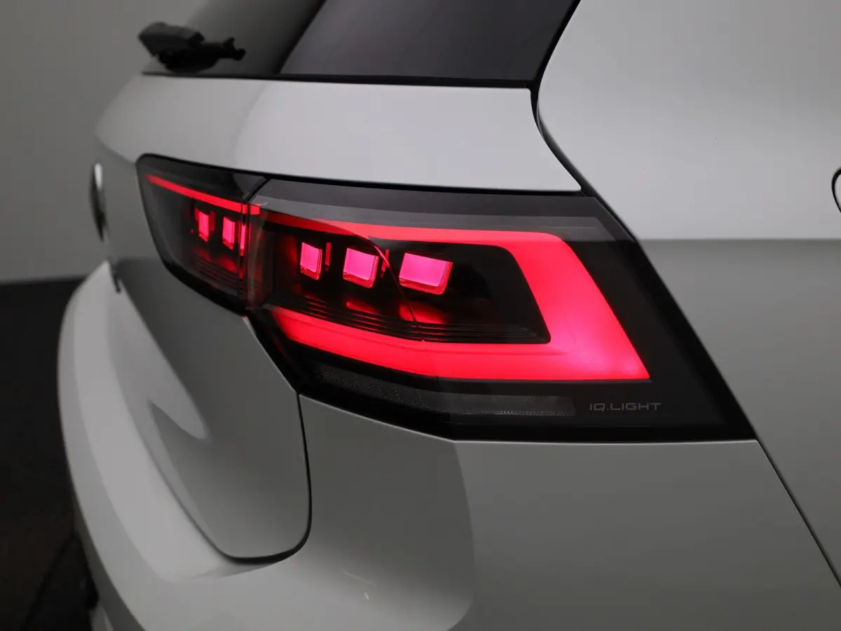 1.5 eHybrid GTE 272 PK | DEMO | PANORAMADAK | 360 CAMERA | HEAD-UP | SFEERVERLICHTING | STOELVERWARMING | STUURVERWARMING | IQ LIGHT | APPLE CARPLAY - ANDROID AUTO | DIGITALE COCKPIT PRO | K