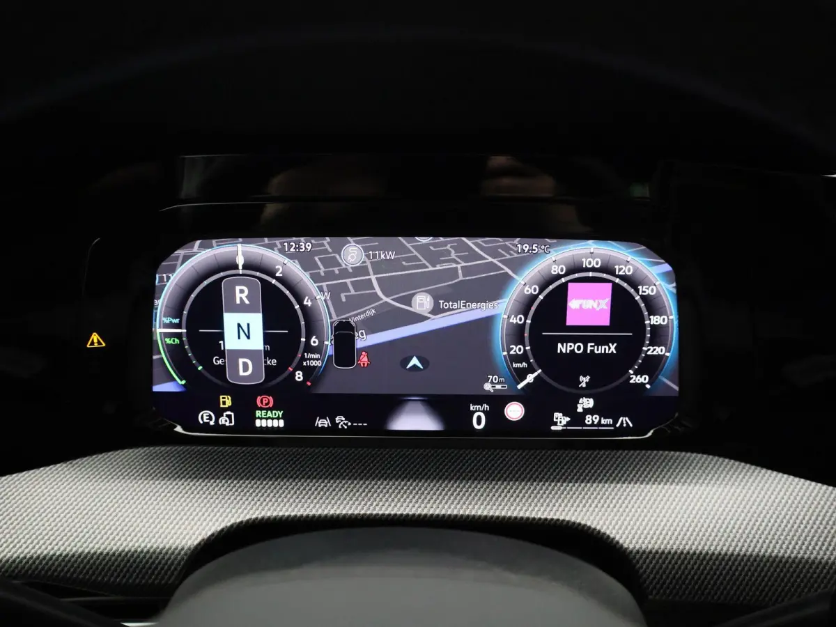 1.5 eHybrid GTE 272 PK | DEMO | PANORAMADAK | 360 CAMERA | HEAD-UP | SFEERVERLICHTING | STOELVERWARMING | STUURVERWARMING | IQ LIGHT | APPLE CARPLAY - ANDROID AUTO | DIGITALE COCKPIT PRO | K