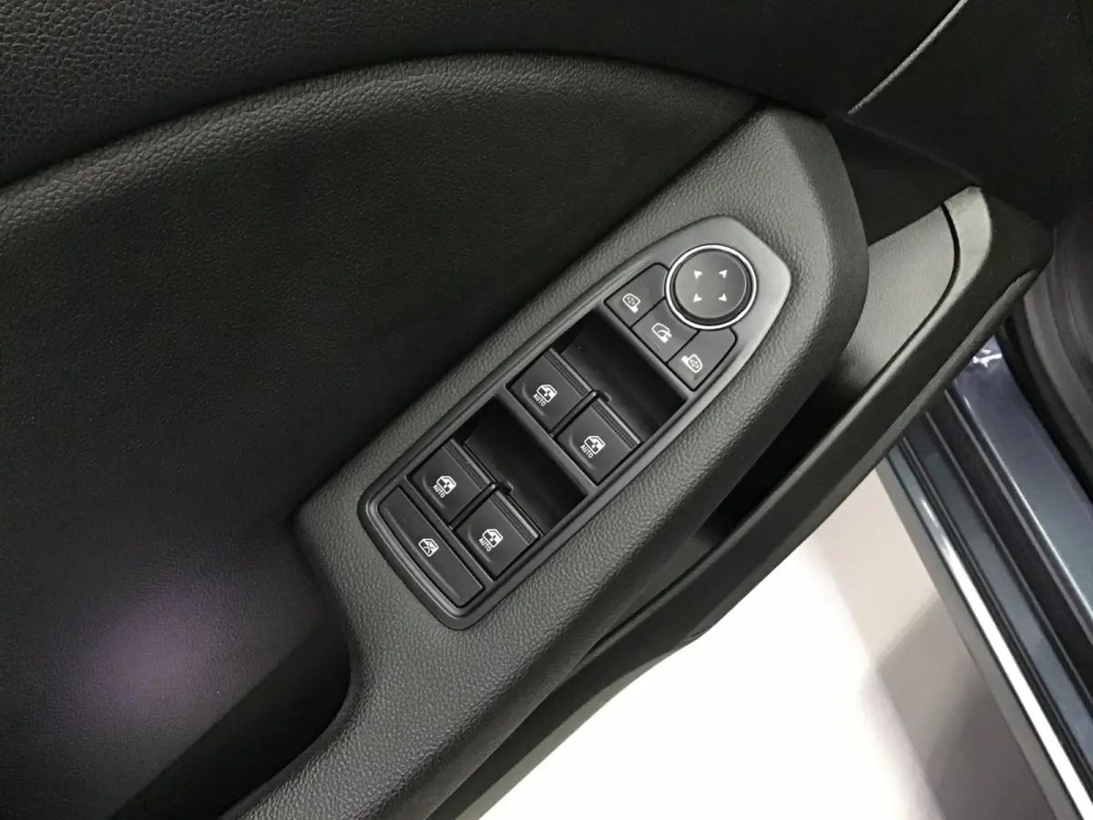 1.0 TCe Intens l Dealer Onderh. l New Apk + Kln Brt + Remmen I Navi I Carplay l Digital Dash l 6 Bak l Clima l Cruise