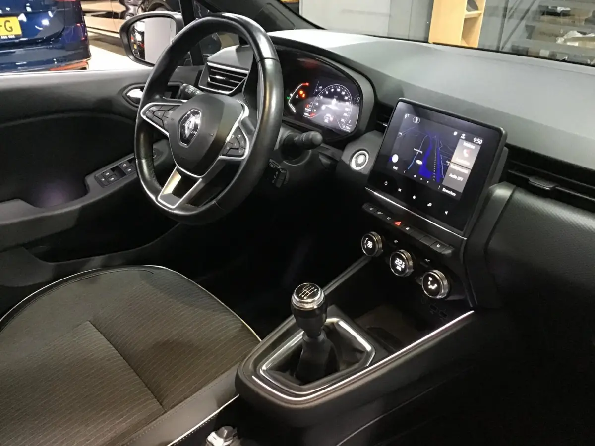 1.0 TCe Intens l Dealer Onderh. l New Apk + Kln Brt + Remmen I Navi I Carplay l Digital Dash l 6 Bak l Clima l Cruise