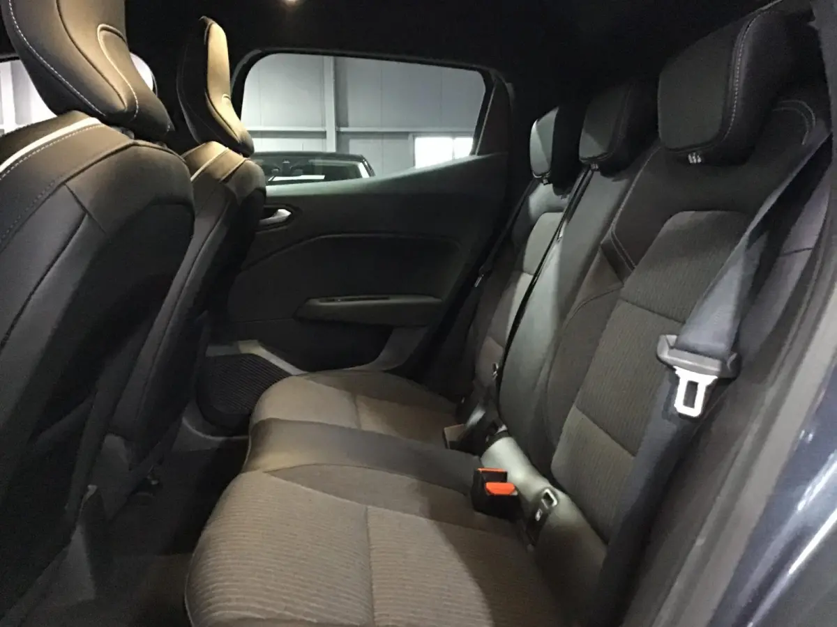 1.0 TCe Intens l Dealer Onderh. l New Apk + Kln Brt + Remmen I Navi I Carplay l Digital Dash l 6 Bak l Clima l Cruise