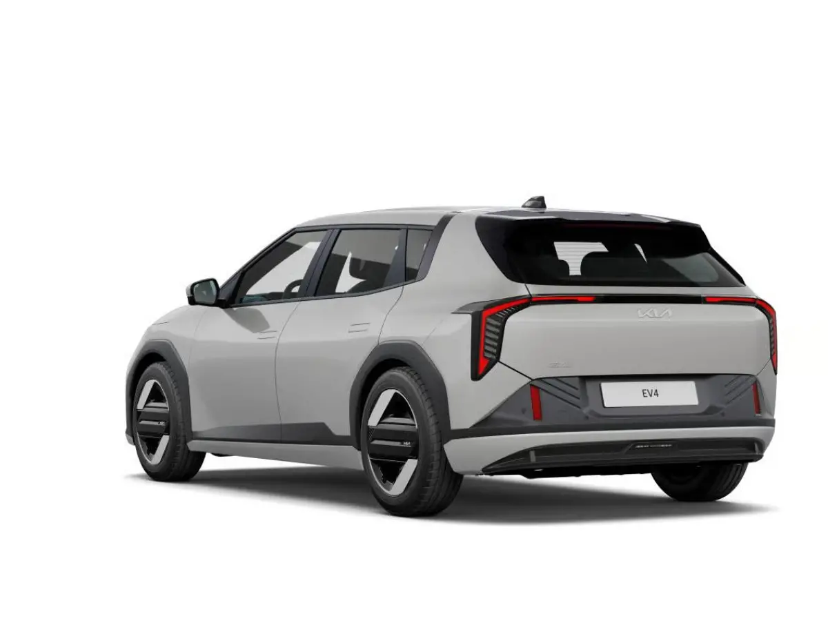 Plus Advanced 81.4 kWh | Schuif-/Kanteldak | Stoel&Stuur Verwarming | Adapt. Cruise. | Camera | Carplay | Navi. | Clima. | Dodehoekassistentie | Harman Kardon