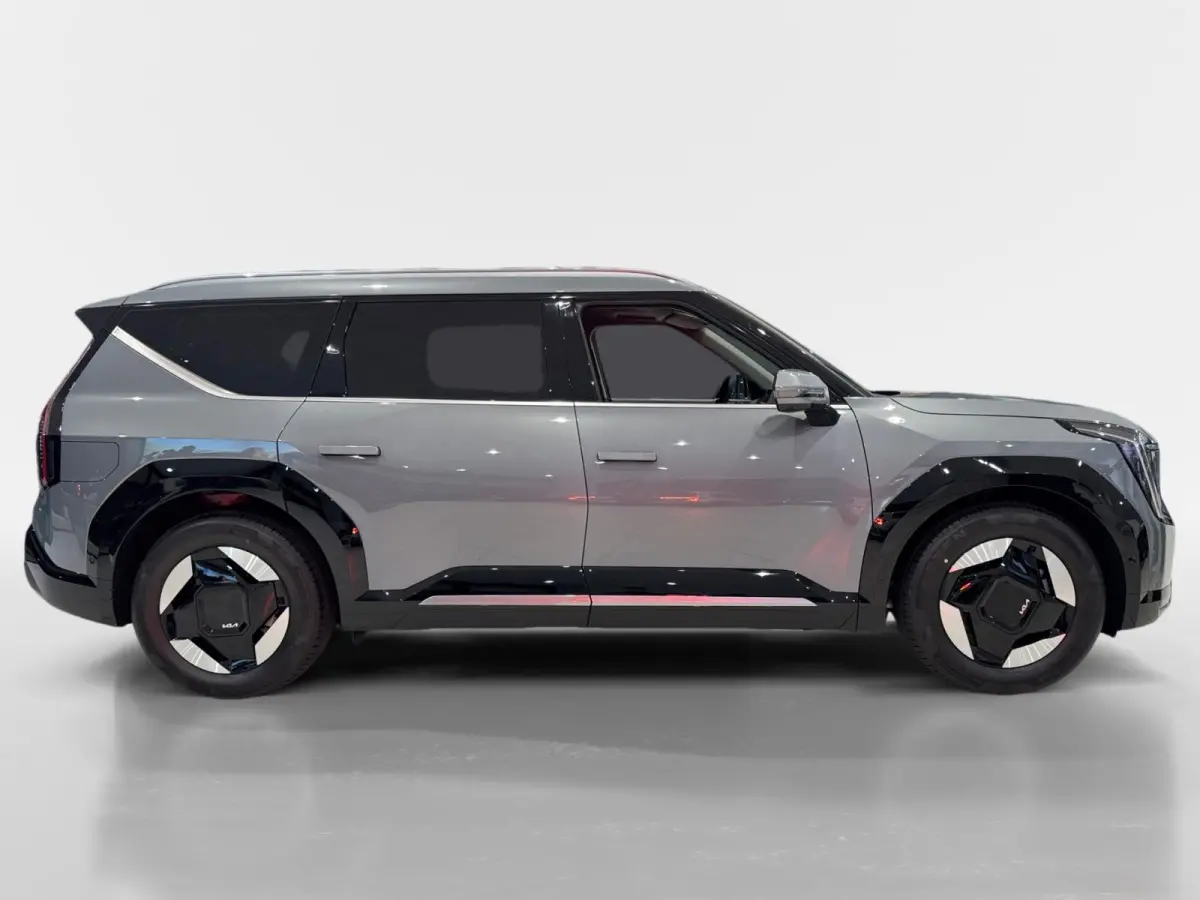Plus 99.8 kWh | NU MET €3.000,- Inruilpremie! | Meridian premium sound system | Elektrisch verstelbare bestuurdersstoel