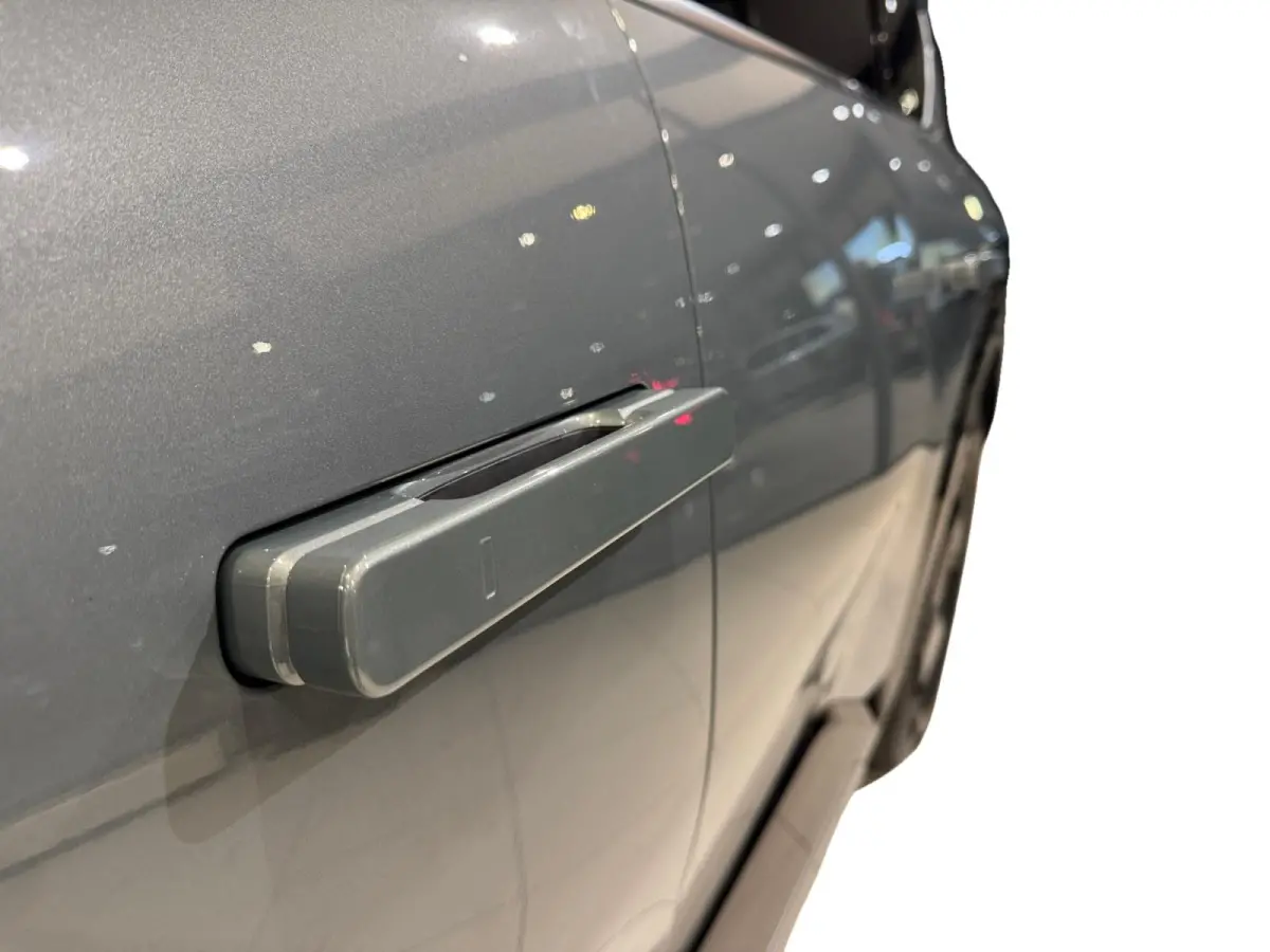 Plus 99.8 kWh | NU MET €3.000,- Inruilpremie! | Meridian premium sound system | Elektrisch verstelbare bestuurdersstoel