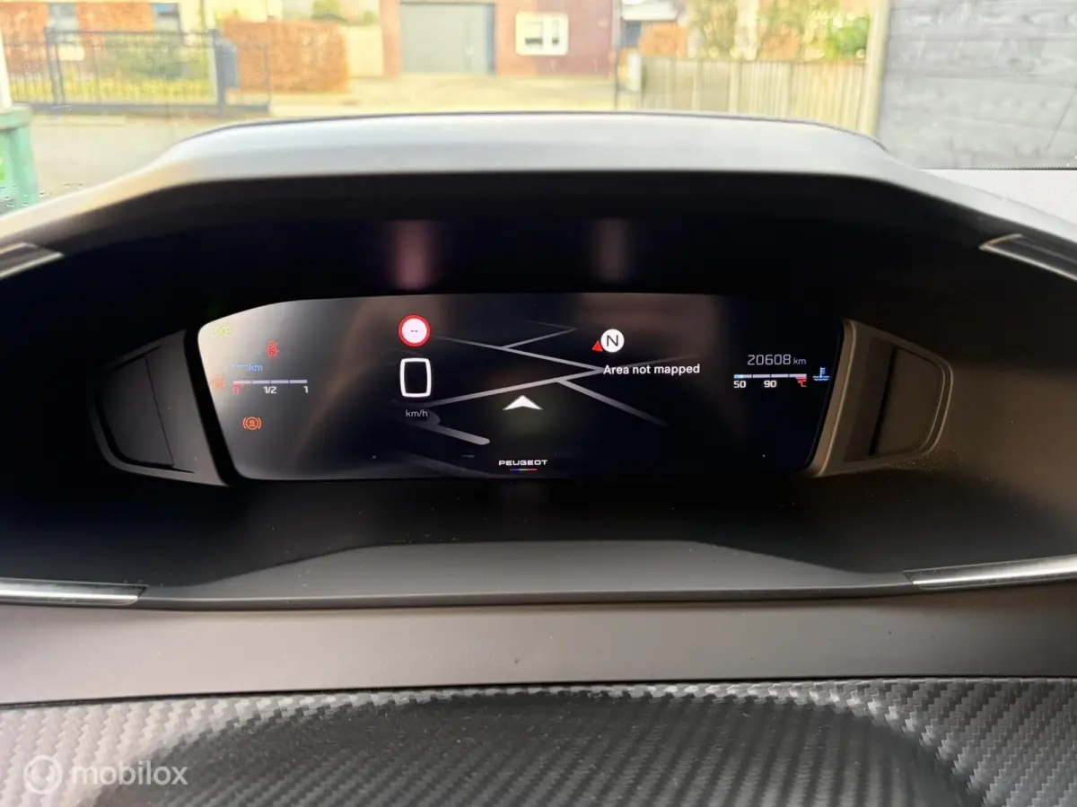 1.2 PureTech 100 Style 100 PK Clima / FM nav / LM / camera / 20.608 KM!!!