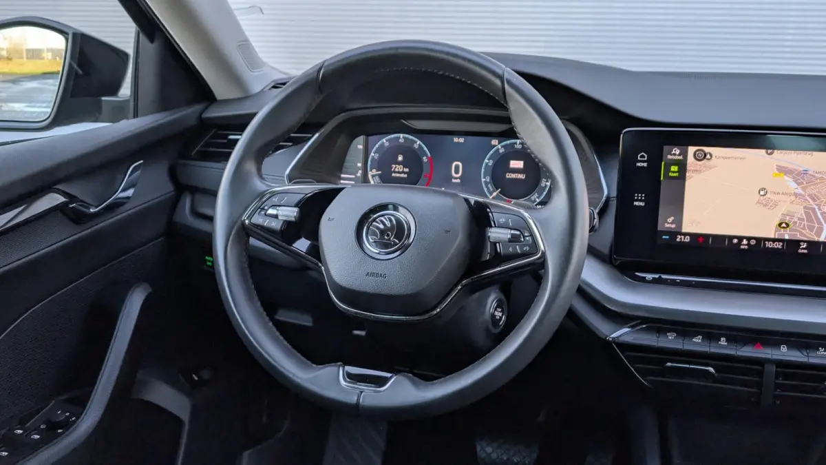 1.0 e-TSI 110pk DSG Business Edition | Navigatie | Elektrische Achterklep