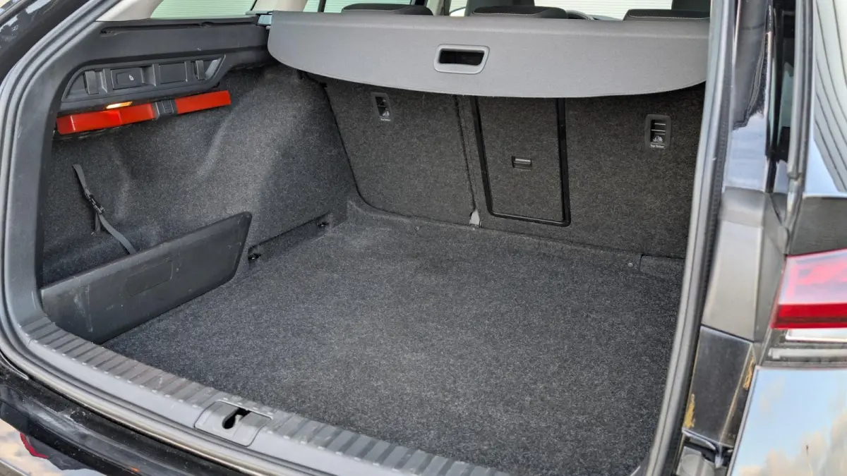 1.0 e-TSI 110pk DSG Business Edition | Navigatie | Elektrische Achterklep