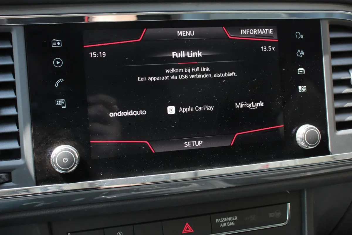 1.5 TSI 150 pk DSG Style Navigatie Apple Carplay/Android Auto Climate Control Parkeer sensoren Inductief laden smartphone Cruise Control