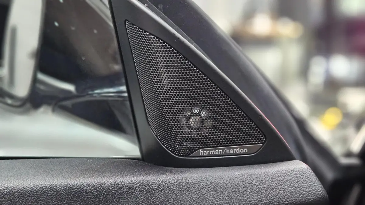 220i High Executive | M-pakket | Pano | Head-Up | Harman Kardon | Camera