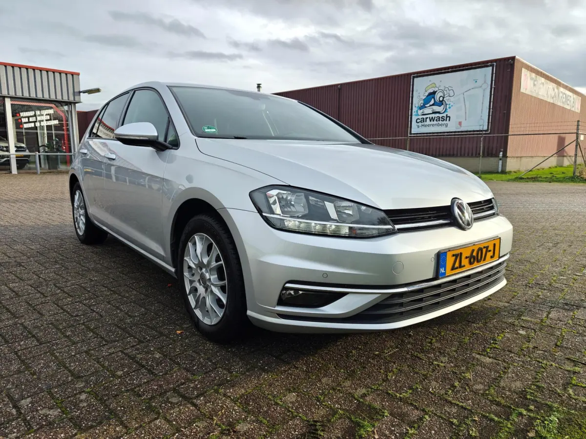 1.0 TSI Comfortline Business| Org. NL | Massagestoel | Stoelverwarming | Carplay | Achteruitrijcamera