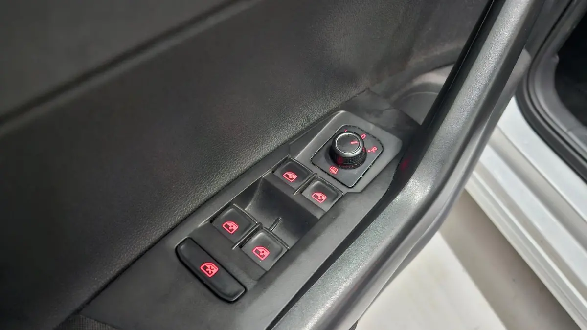 1.0 TSI Comfortline Business | ACC | CarPlay | NAP | Groot Navi
