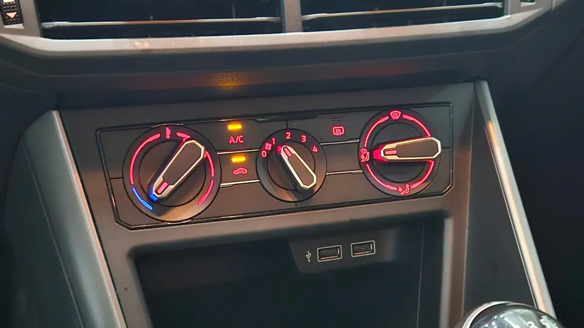 1.0 TSI Comfortline Business | ACC | CarPlay | NAP | Groot Navi