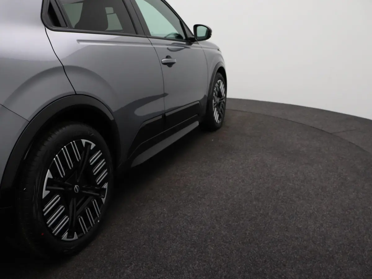 ADVANCE - Launch Edition 52 kWh | Parkeercamera | Adapt. Cruise | Stoelverw. |