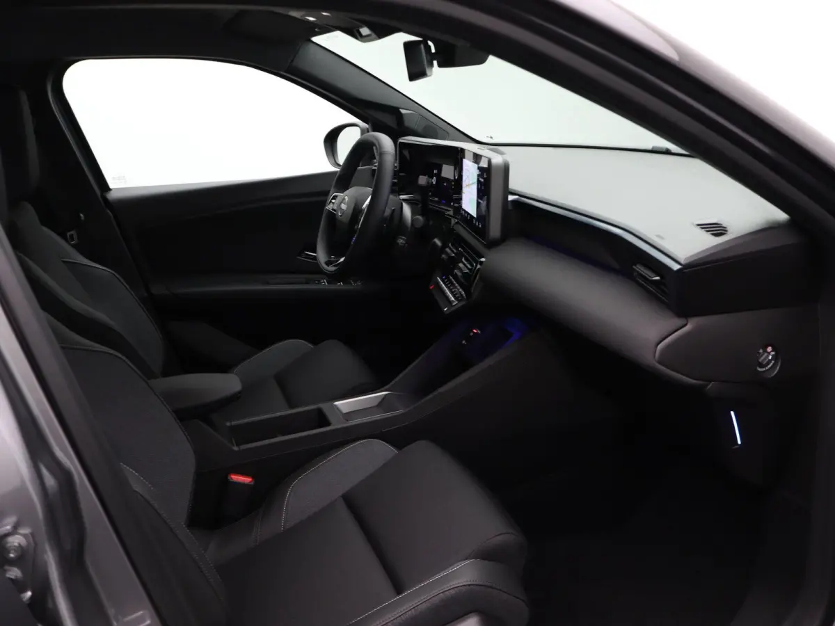 ADVANCE - Launch Edition 52 kWh | Parkeercamera | Adapt. Cruise | Stoelverw. |