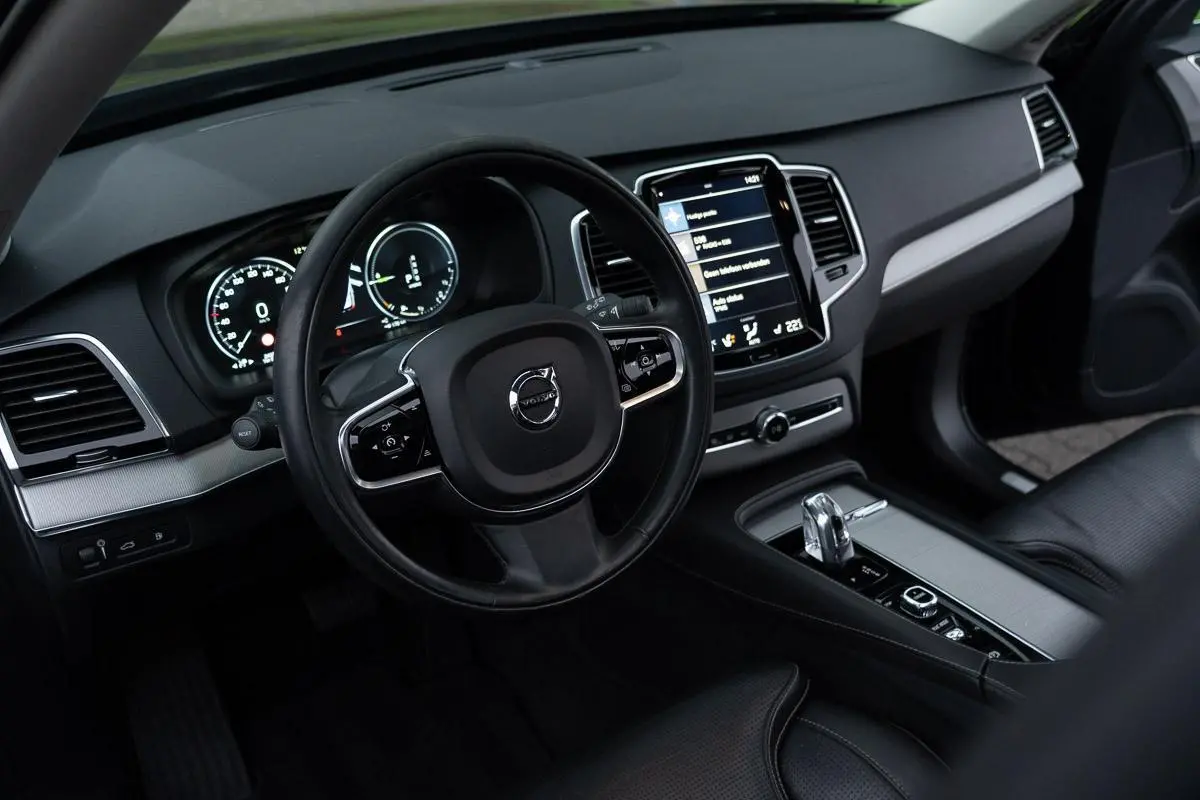 2.0 T8 Twin Engine AWD|Org NL NAP|2e Eig|Inscription|Luchtvering|Panoramadak|Trekhaak|7 persoons|CarPlay|Full Option|Dealer Onderhouden