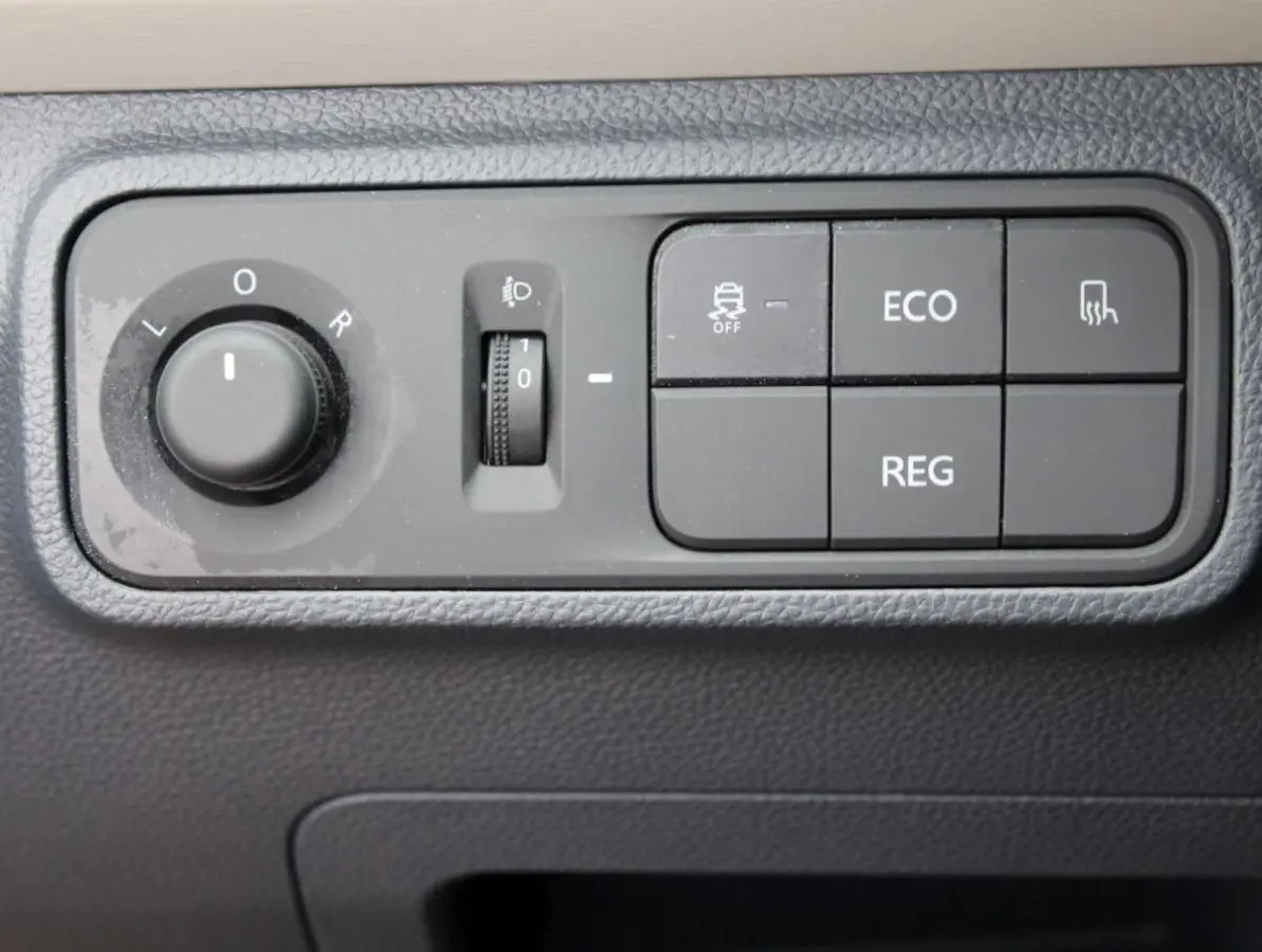 LWB 50 kWh Pick-Up / Open Laadbak Elektrisch Nieuw L2