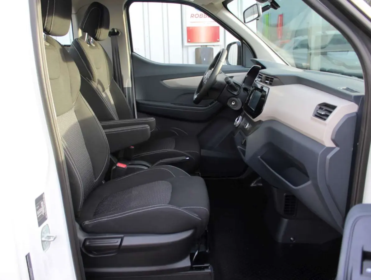 LWB 50 kWh Pick-Up / Open Laadbak Elektrisch Nieuw L2