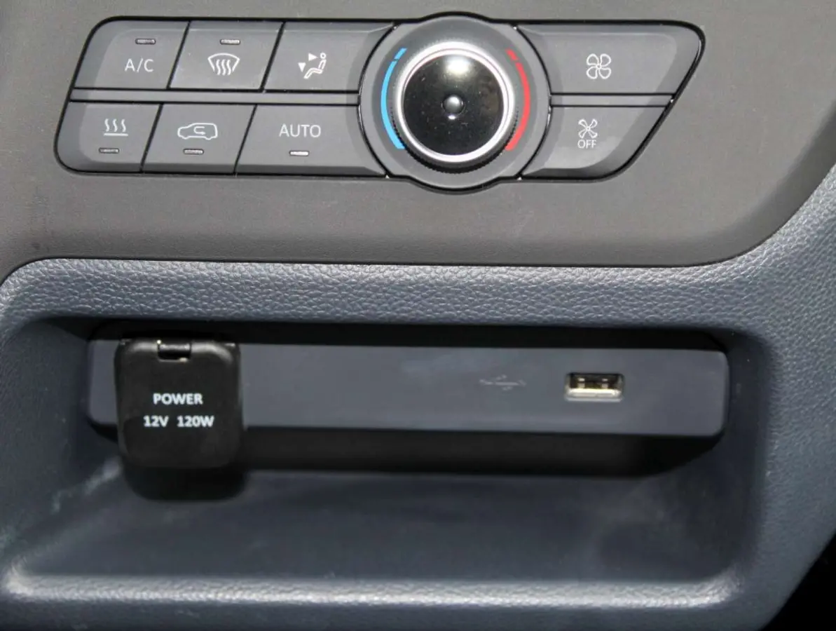 LWB 50 kWh Pick-Up / Open Laadbak Elektrisch Nieuw L2