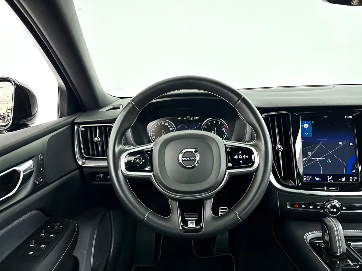 T6 AWD Twin Engine R-Design | Parkeercamera | Stoelverwarming | Cruise control | Navigatie