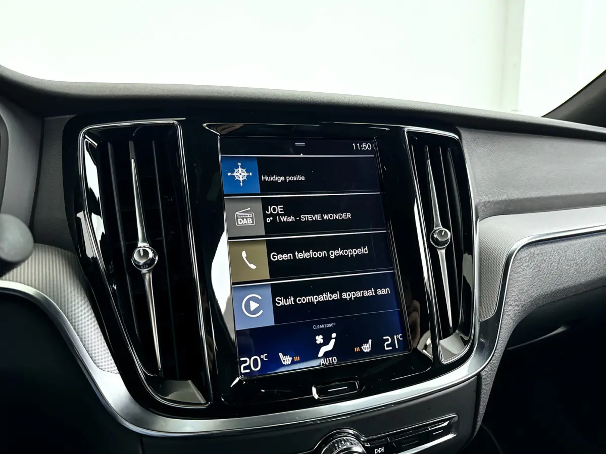 T6 AWD Twin Engine R-Design | Parkeercamera | Stoelverwarming | Cruise control | Navigatie