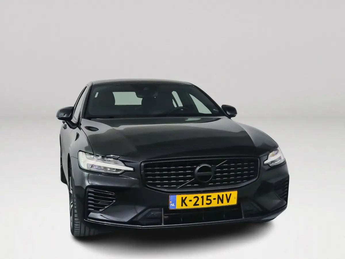 T6 AWD Twin Engine R-Design | Parkeercamera | Stoelverwarming | Cruise control | Navigatie