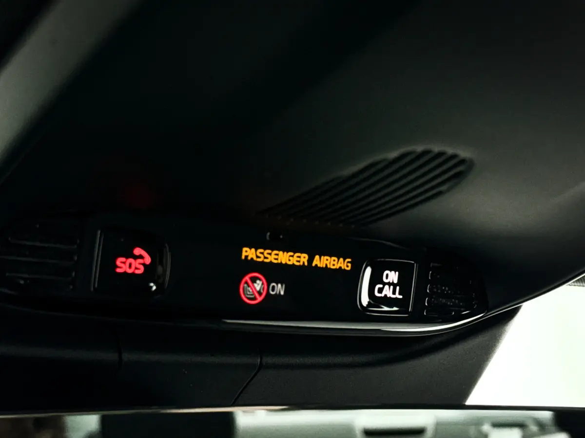 T6 AWD Twin Engine R-Design | Parkeercamera | Stoelverwarming | Cruise control | Navigatie
