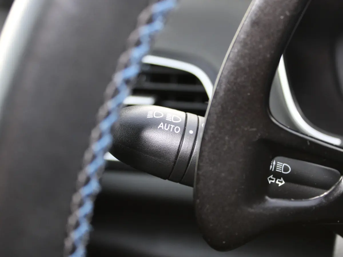 1.6 TCe GT HUD LED 4 Control Pano