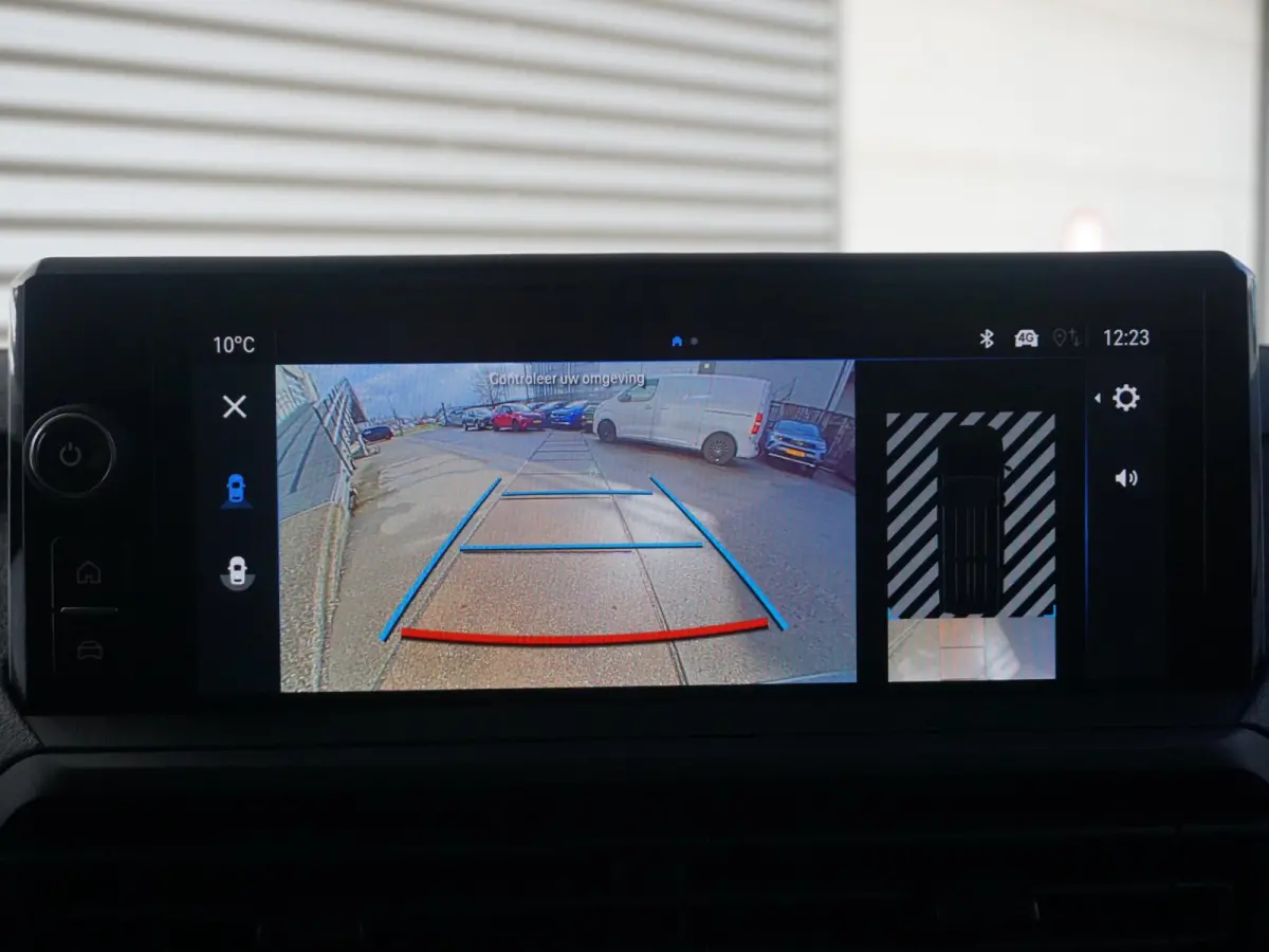 Electric L3 75 kWh | 0% rente | tot 8 jaar garantie | Apple Carplay | achteruitrijcamera | Comfort tussenschot | RAL1032