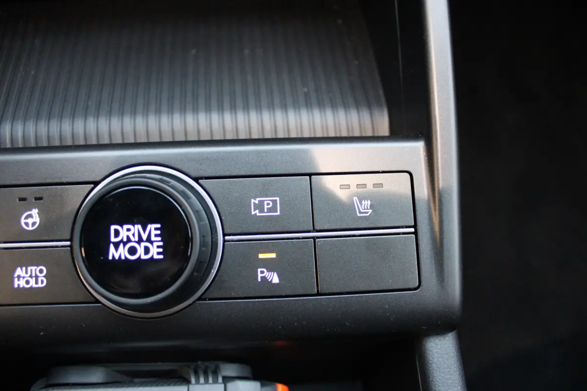 N Line Edition 65.4 kWh | Achteruitrijcamera | Adaptieve cruise control | DAB ontvanger | Achteruitrijcamera | Airco (automatisch) | Cruise control adaptief met Stop&Go en stuurhulp
