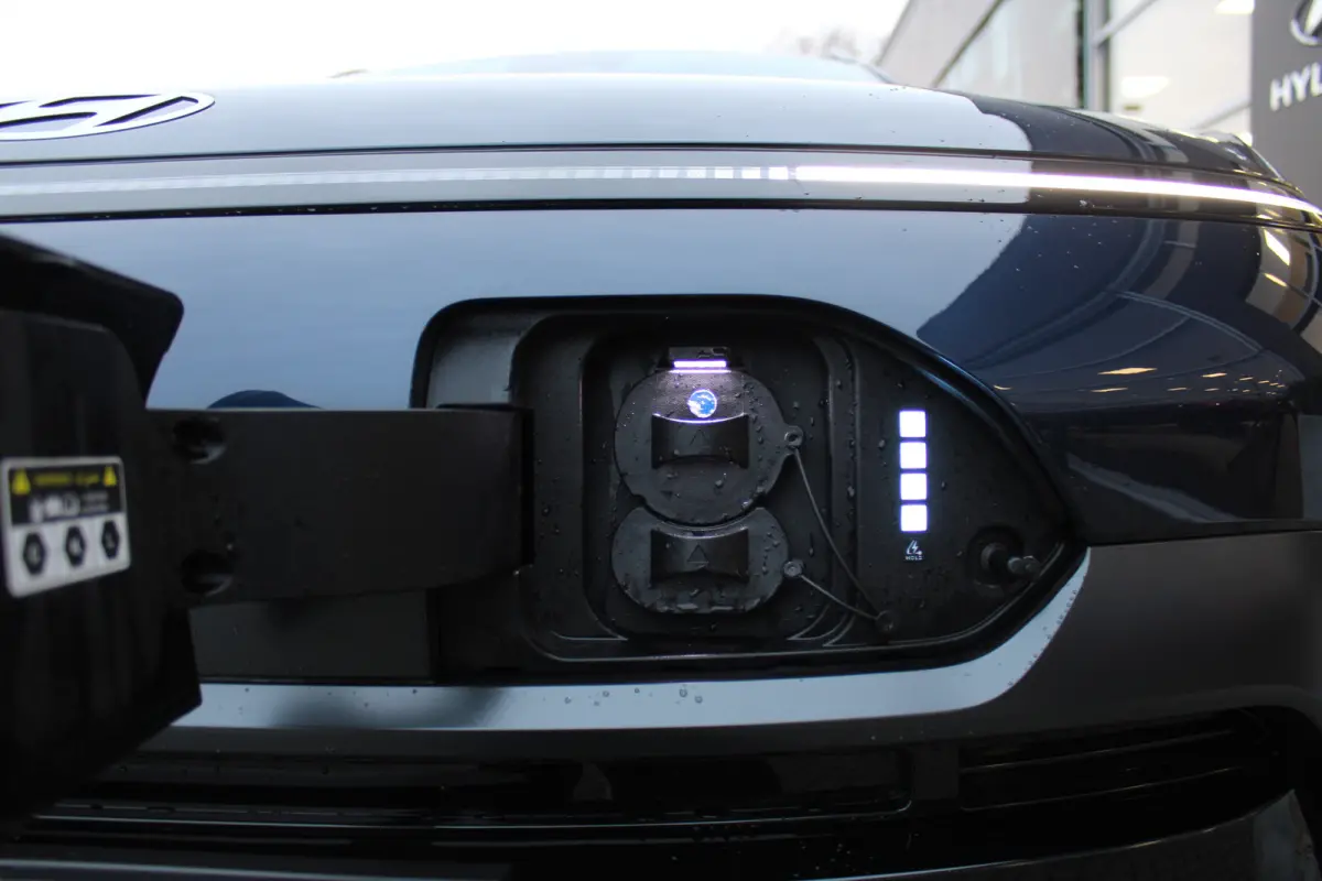 N Line Edition 65.4 kWh | Achteruitrijcamera | Adaptieve cruise control | DAB ontvanger | Achteruitrijcamera | Airco (automatisch) | Cruise control adaptief met Stop&Go en stuurhulp