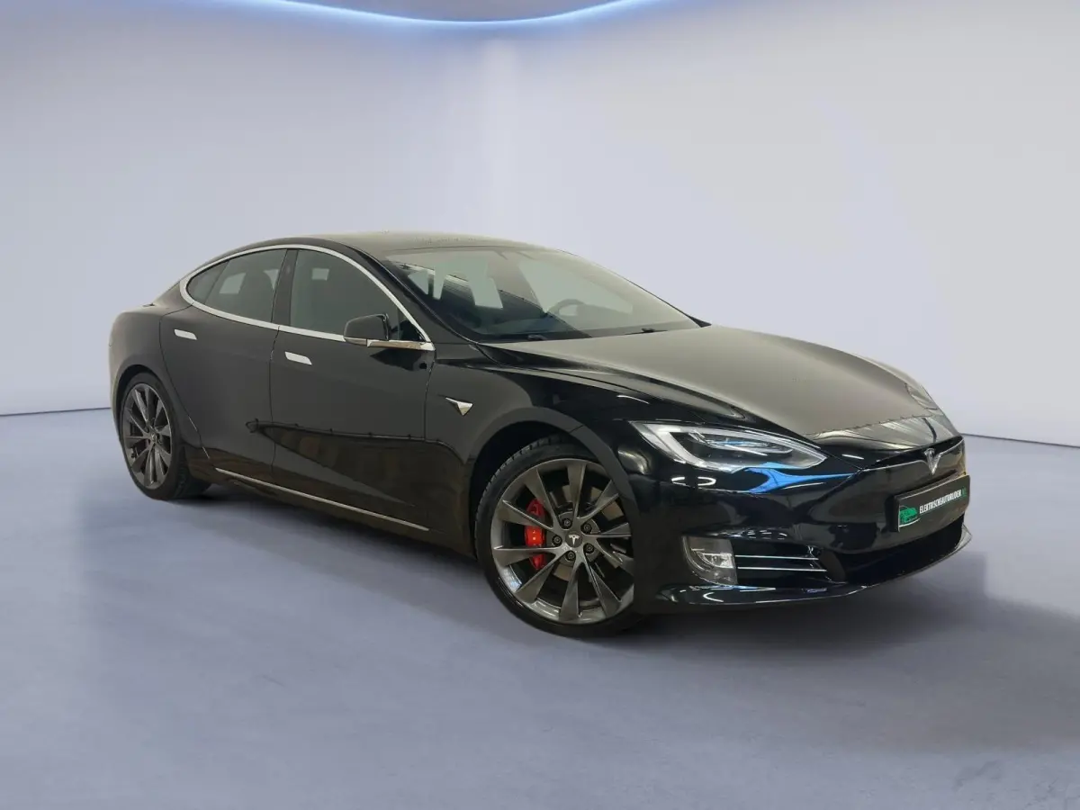 100D Performance|P100D|1e EIGENAAR|NAP|INRUIL MOGELIJK|