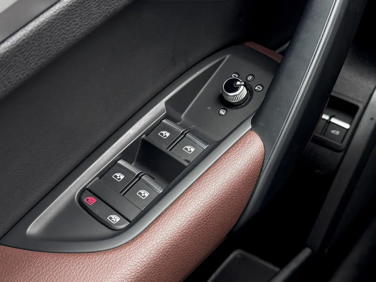 55 TFSI e quattro S-line | Matrix | Dealer onderhouden | Keyless | Leer | MMI Navi Plus | Eerste eigenaar