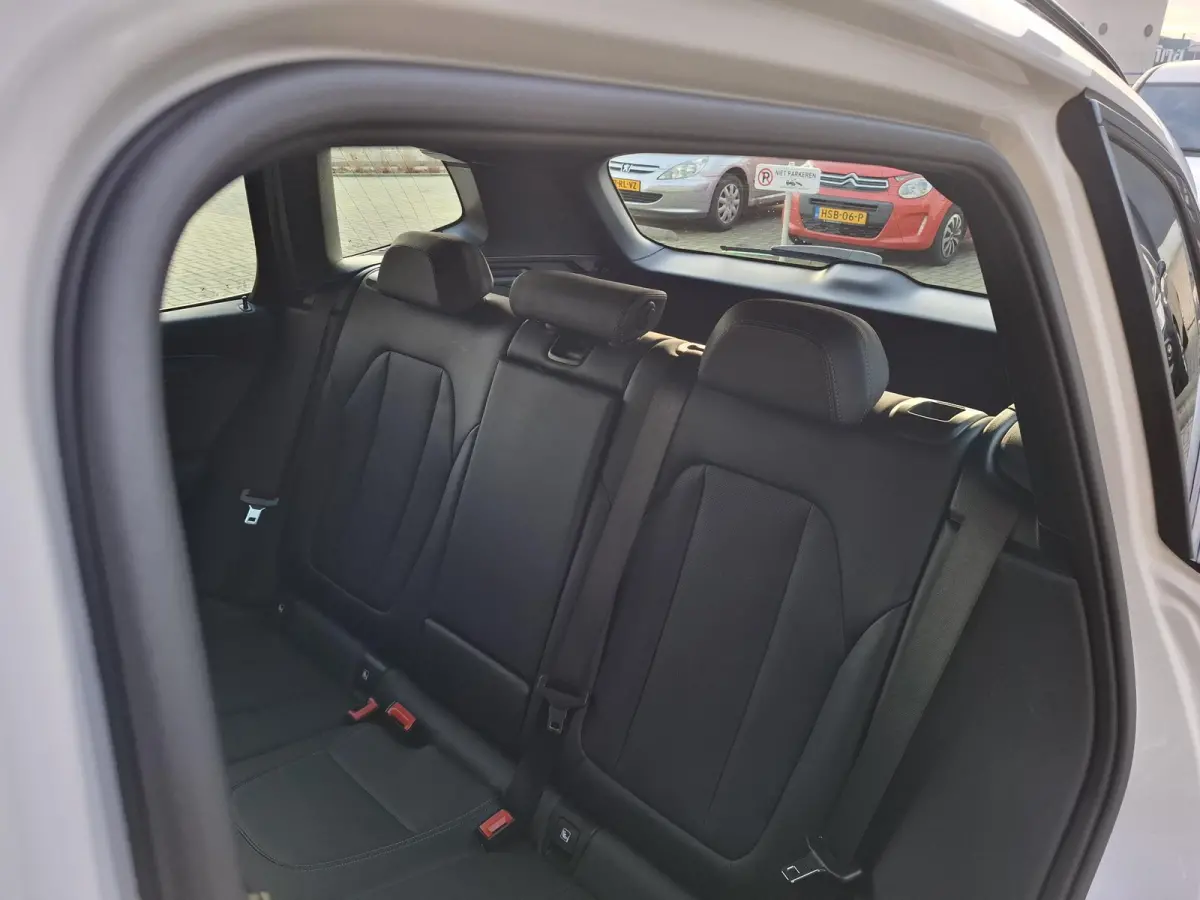 xDrive30eM FACE LIFT TREKHAAK