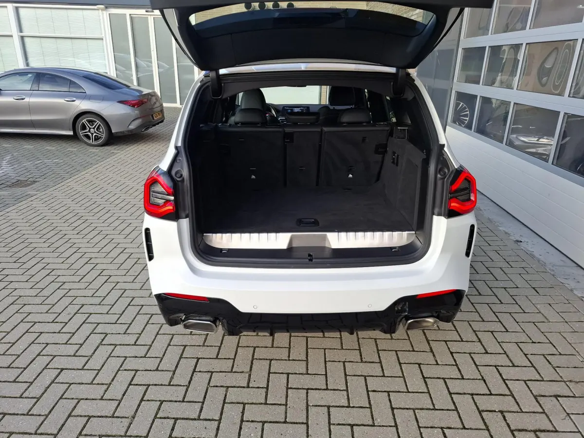 xDrive30eM FACE LIFT TREKHAAK