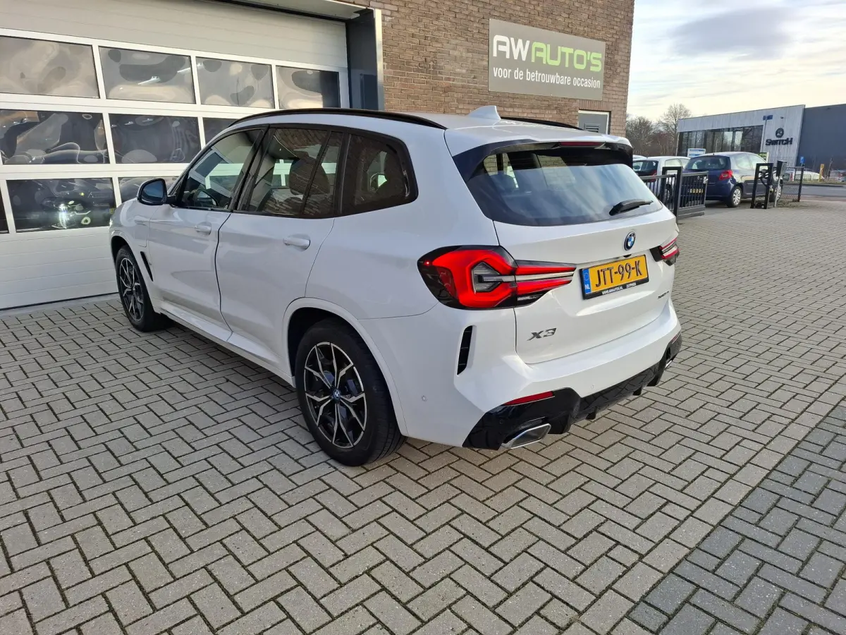 xDrive30eM FACE LIFT TREKHAAK