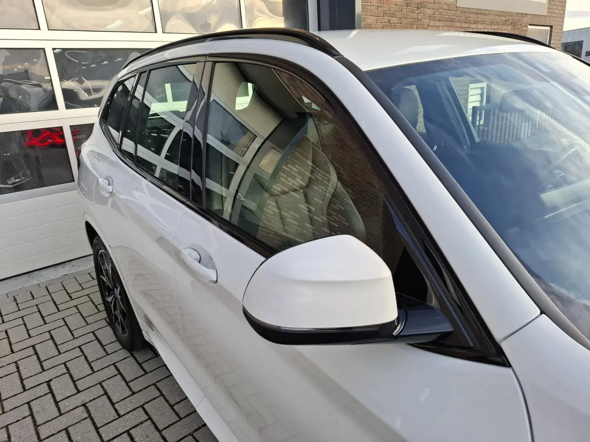 xDrive30eM FACE LIFT TREKHAAK
