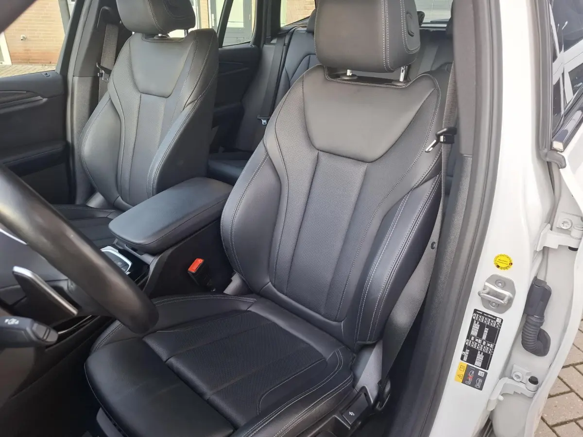 xDrive30eM FACE LIFT TREKHAAK