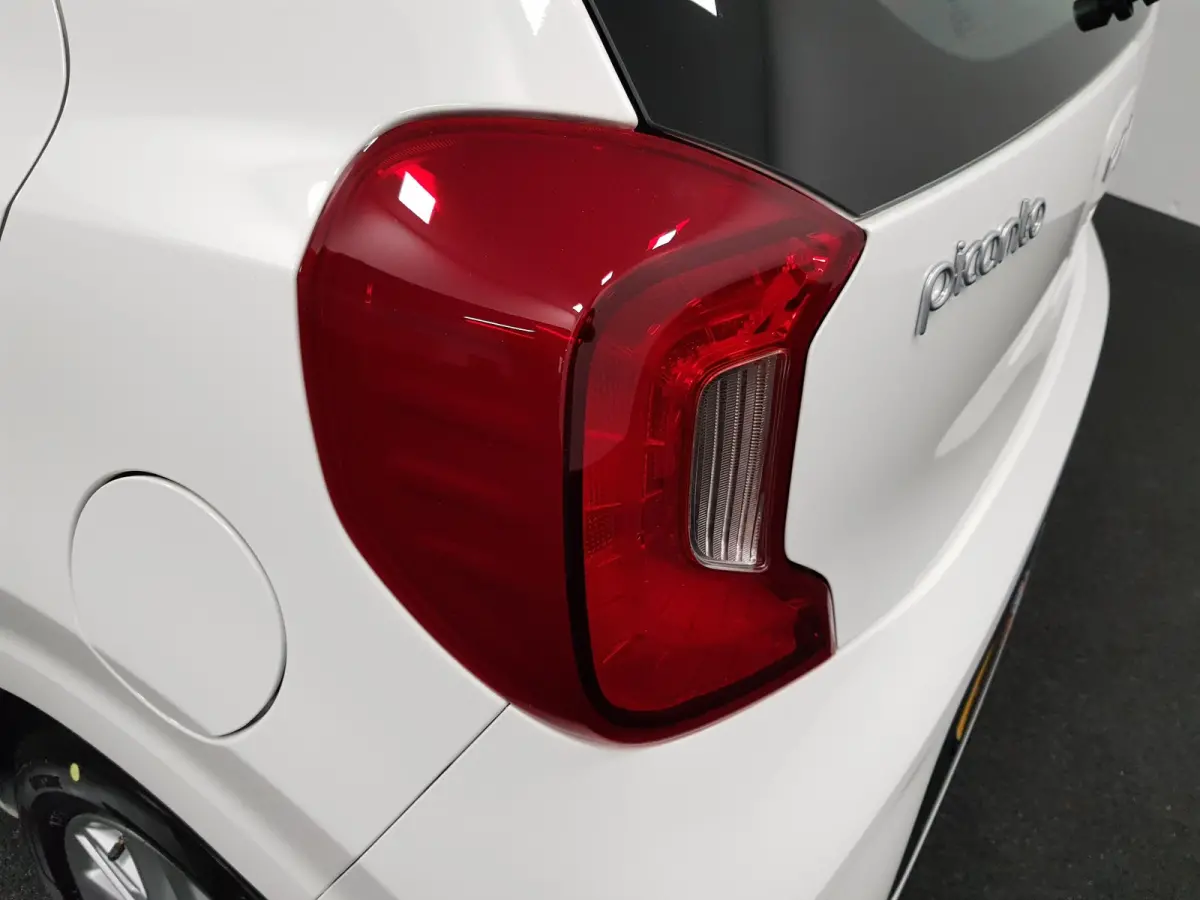 1.0 DPi Automaat DynamicLine Navigatie Airco Camera DAB Lichtmetalen velgen Bluetooth
