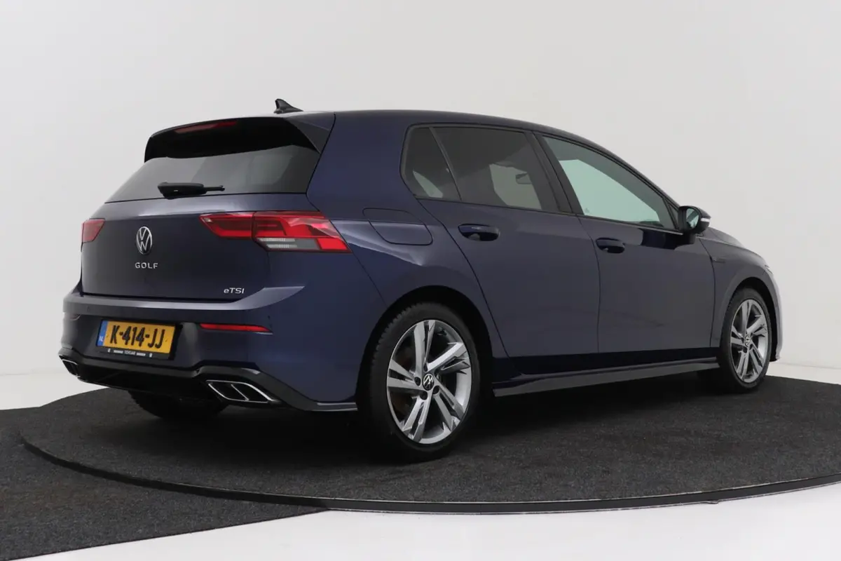 1.5 eTSI R-Line | Org NL | CarPlay | Climate Control | Stoel-/Stuurverwarming | Sportstoelen |