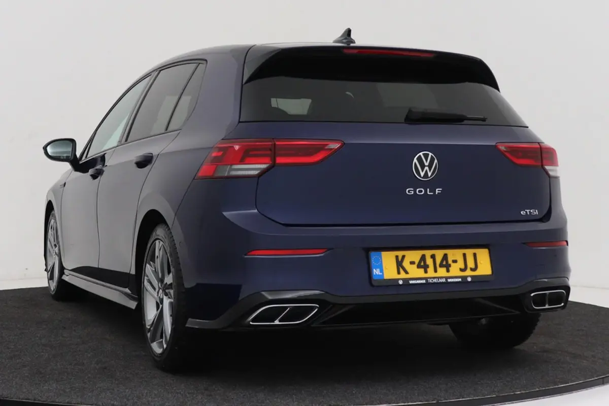 1.5 eTSI R-Line | Org NL | CarPlay | Climate Control | Stoel-/Stuurverwarming | Sportstoelen |