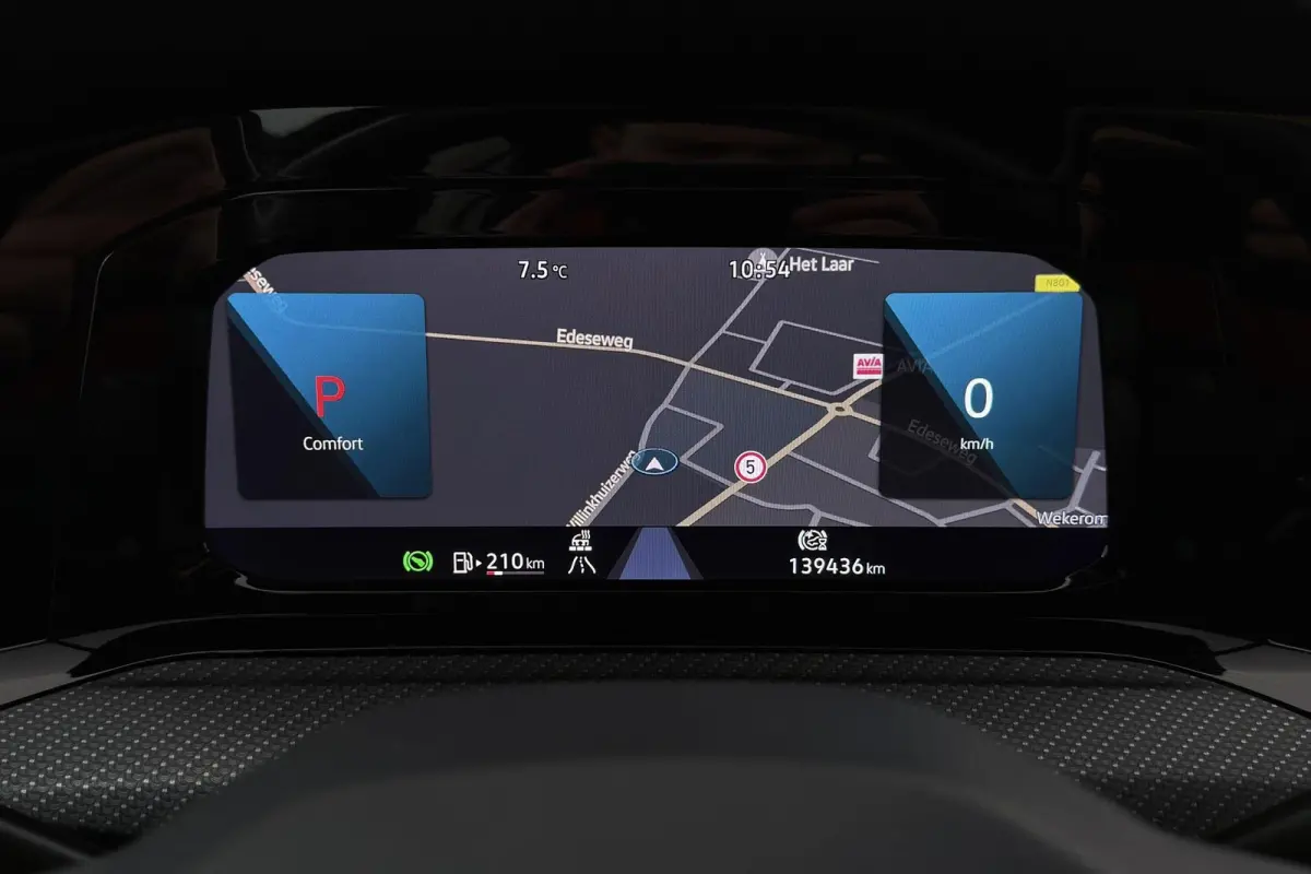1.5 eTSI R-Line | Org NL | CarPlay | Climate Control | Stoel-/Stuurverwarming | Sportstoelen |