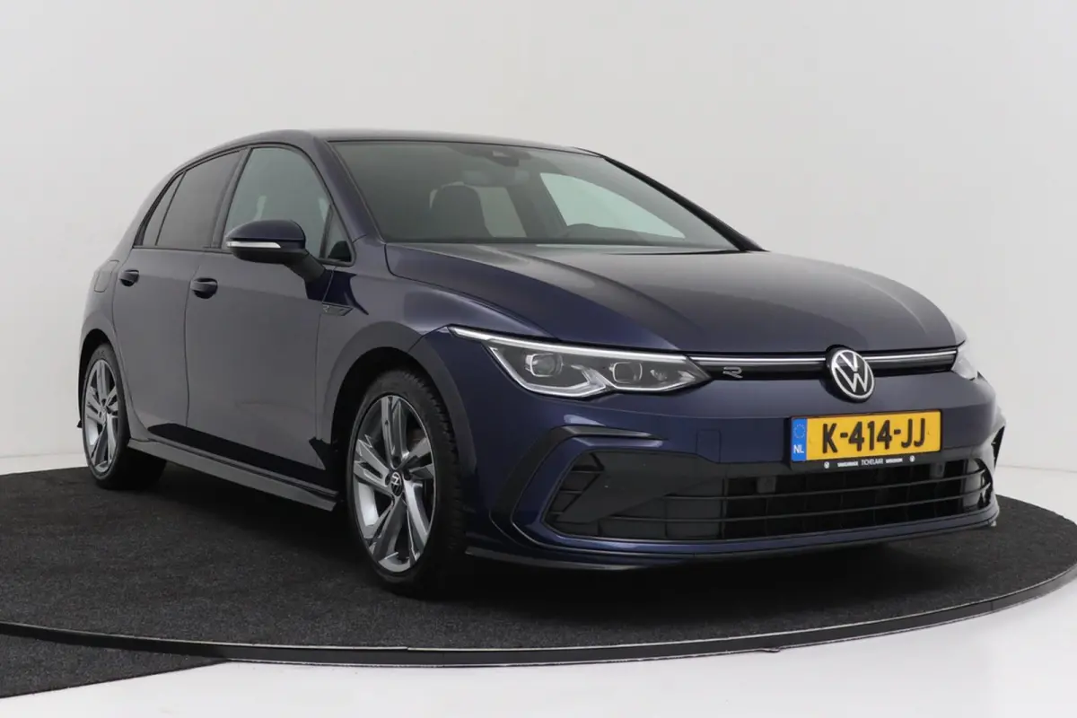 1.5 eTSI R-Line | Org NL | CarPlay | Climate Control | Stoel-/Stuurverwarming | Sportstoelen |