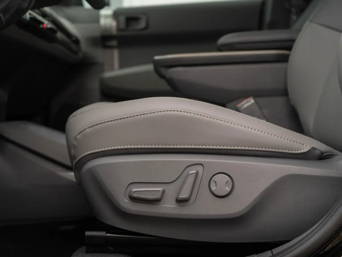 Plus Advanced 81.4 kWh | Uit voorraad leverbaar ! | Schuifkanteldak | Harman en kardon | Dode hoek assistentie