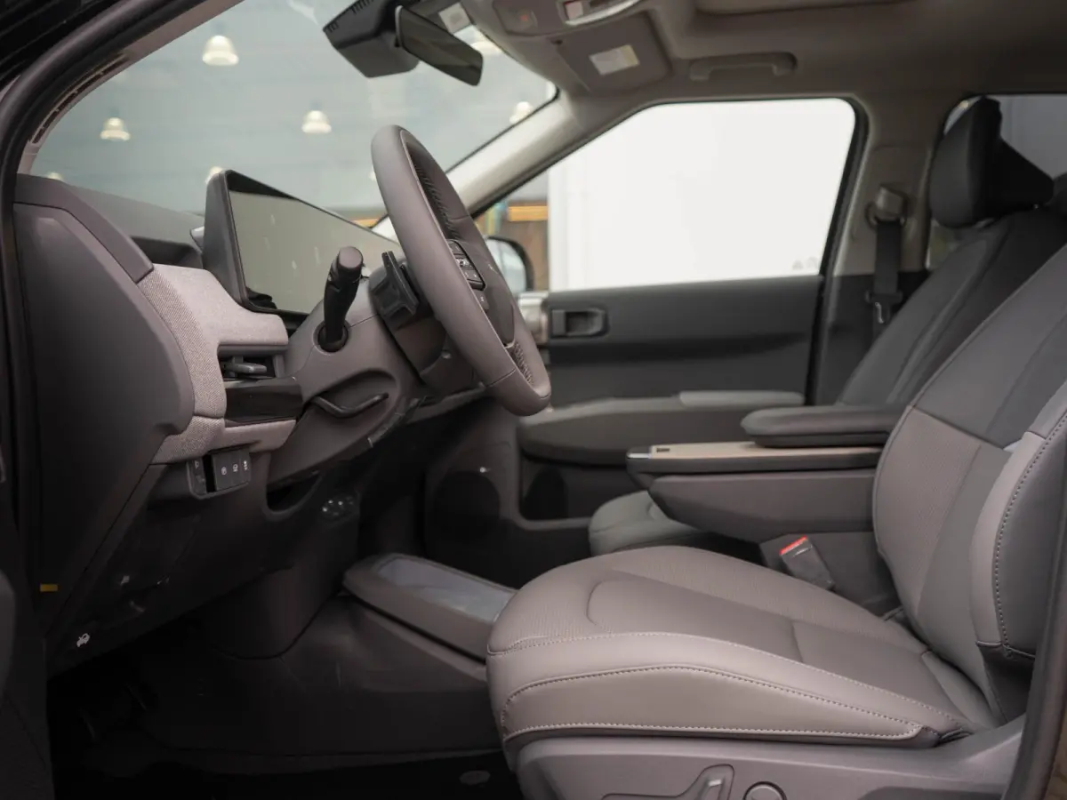 Plus Advanced 81.4 kWh | Uit voorraad leverbaar ! | Schuifkanteldak | Harman en kardon | Dode hoek assistentie